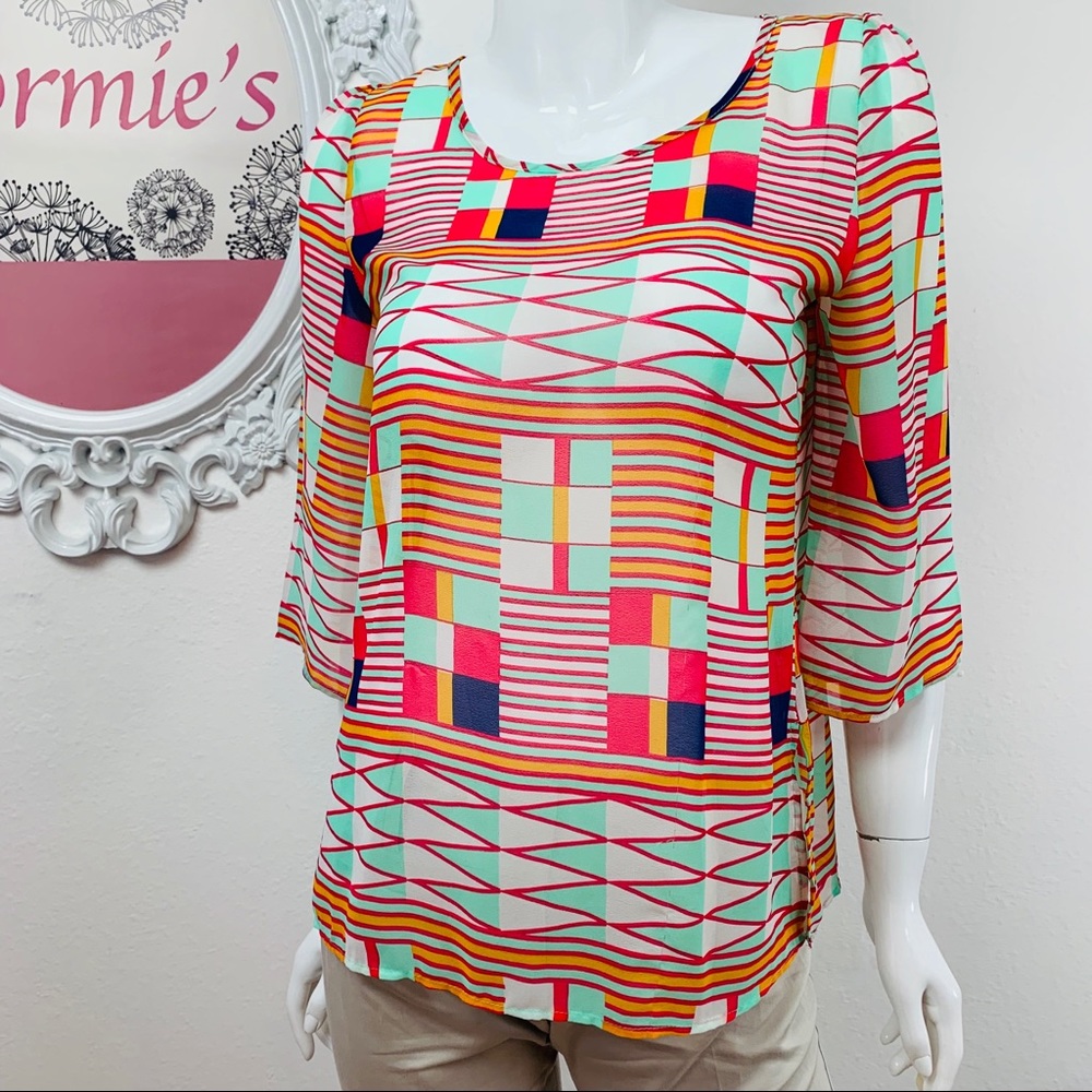 Umgee / Pink Green White Geometric Bell Sleeve